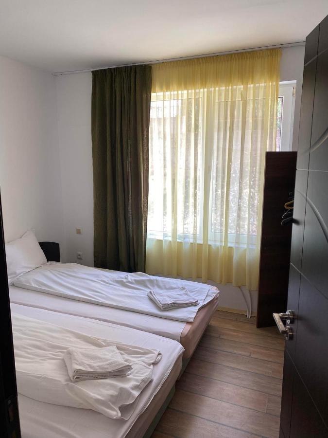 Safo Apartments And Rooms Sozopol Bagian luar foto