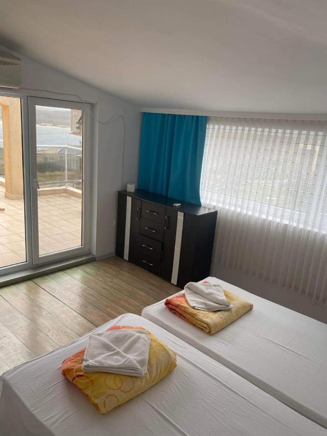 Safo Apartments And Rooms Sozopol Bagian luar foto