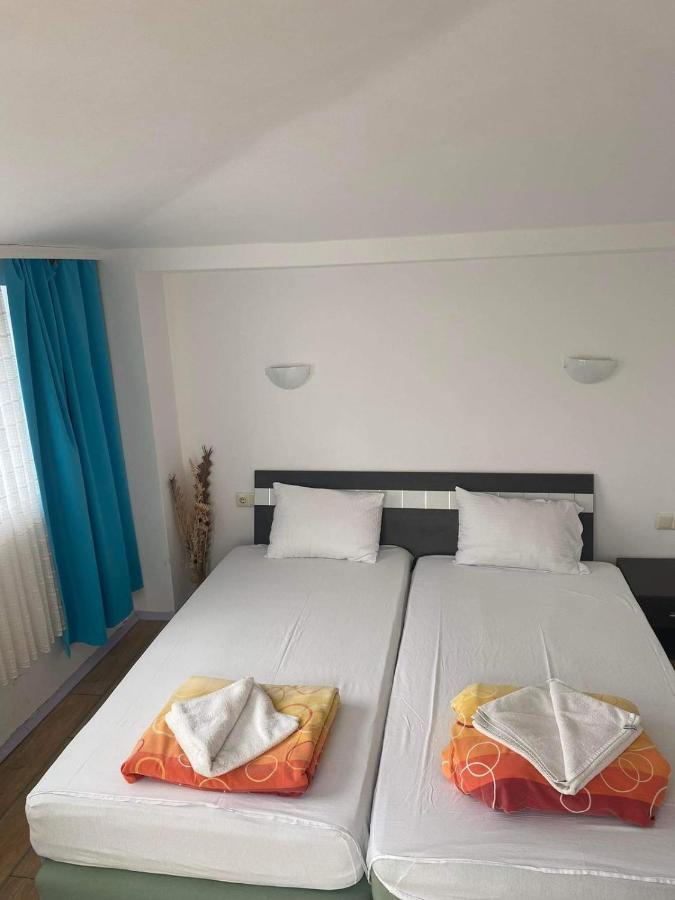 Safo Apartments And Rooms Sozopol Bagian luar foto