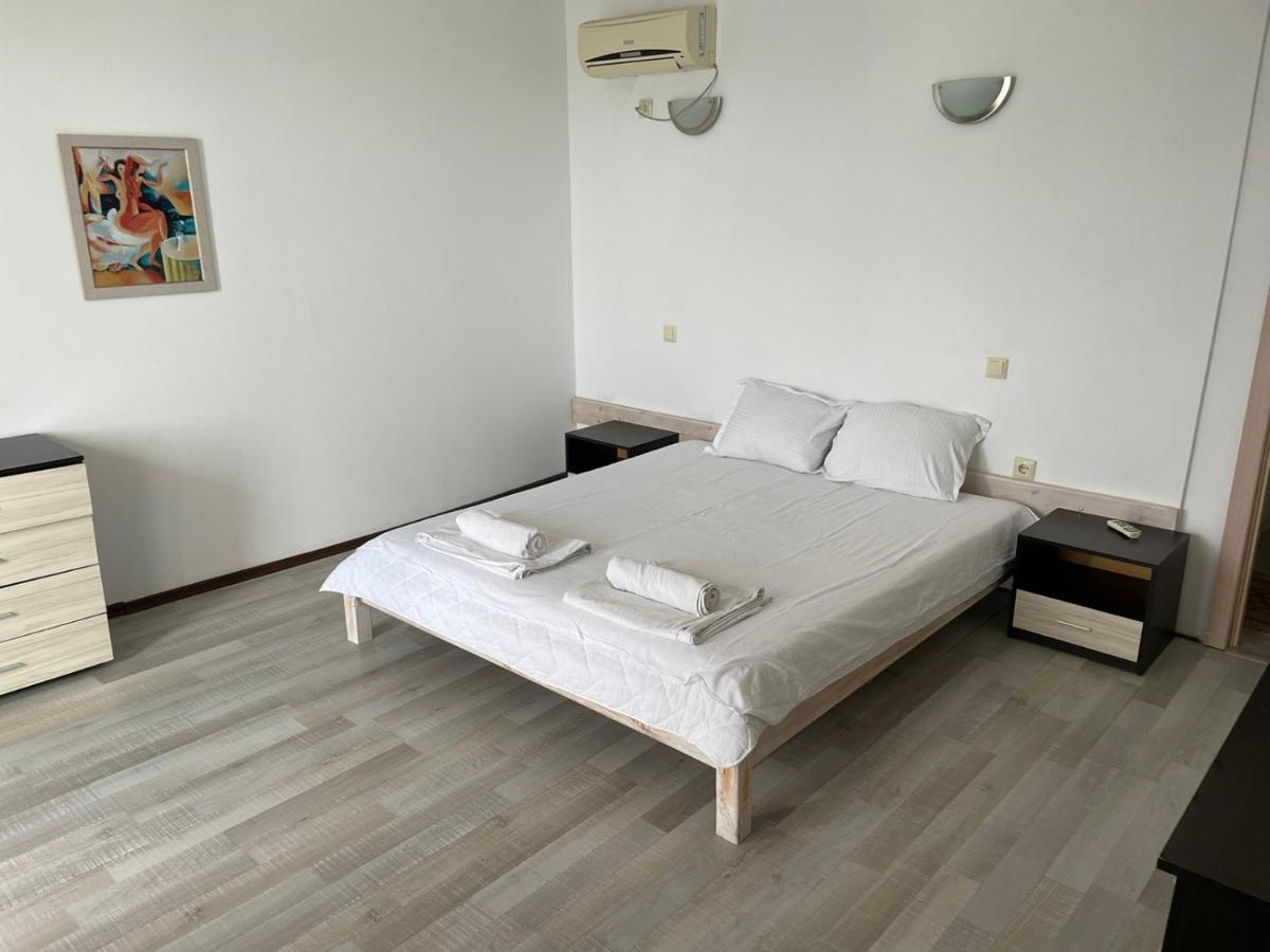 Safo Apartments And Rooms Sozopol Bagian luar foto
